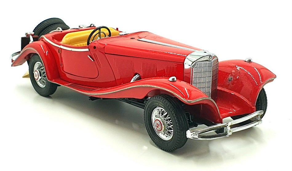 Franklin Mint 1/24 Scale 171221B - 1935 Mercedes Benz 500K Special Roadster Red
