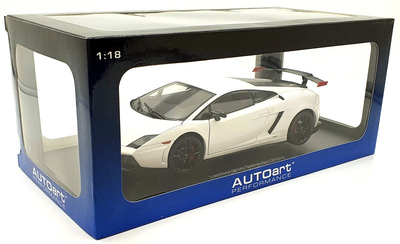Autoart 1/18 Scale Diecast 74693 Lamborghini Gallardo LP570 Supertrofeo- White