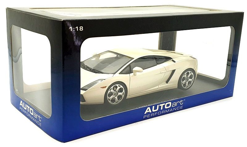 Autoart 1/18 Scale Diecast 74575 - Lamborghini Gallardo - Balloon White