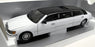 Sunstar 1/18 Scale diecast - 1260 Lincoln Limousine 2000 White Model Car