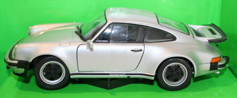 Welly NEX 1/24 Scale 24043W - 1974 Porsche 911 Turbo 3.0 - Silver