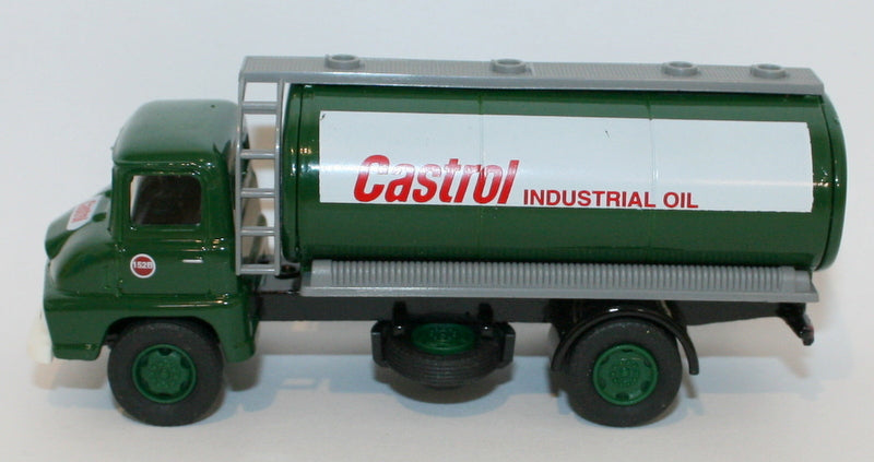 Vanguards 1/64 Scale VA9001 - Ford Thames Trader Tanker - Castrol