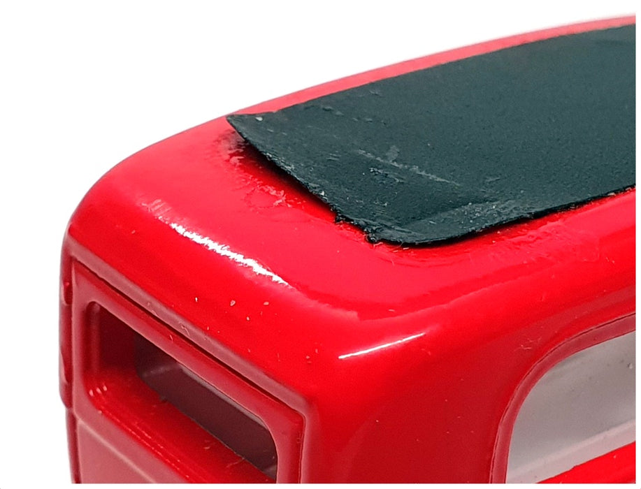 Solido 1/43 Scale 4038 - Cadillac Ambulance Manhattan Fire Brigade - Red