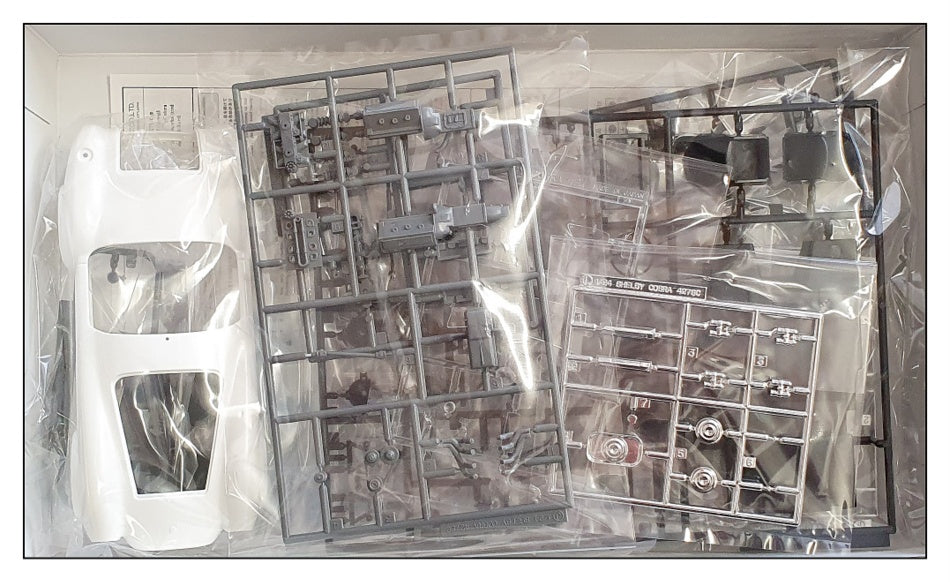 Fujimi 1/24 Scale Unbuilt Kit 126708 - Shelby 427 S/C Cobra