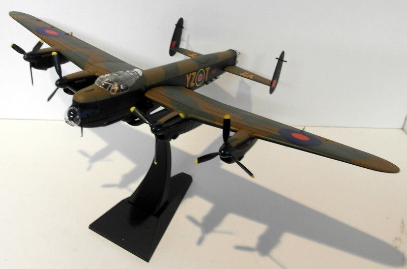 Corgi 1/72 Scale Diecast AA32609E Avro Lancaster B.I 617 Sqn Easter Special 1945