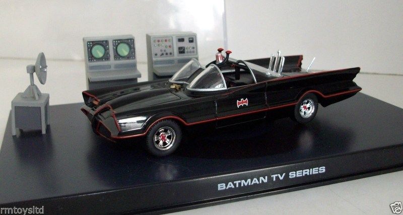 TM & DC COMICS 1/43 - BAT1 BATMAN CLASSIC TV SERIES BATMOBILE