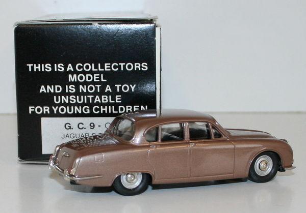 MILESTONE MINIATURES 1/43 GC9 - 1962-1970 JAGUAR S TYPE - BRONZE