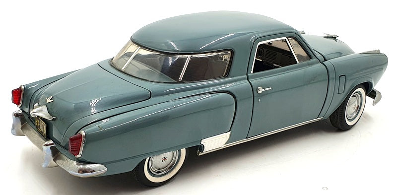 Trademark Models 1/18 Scale Diecast DC29722L - 1950 Bullet Nose Studebaker Blue