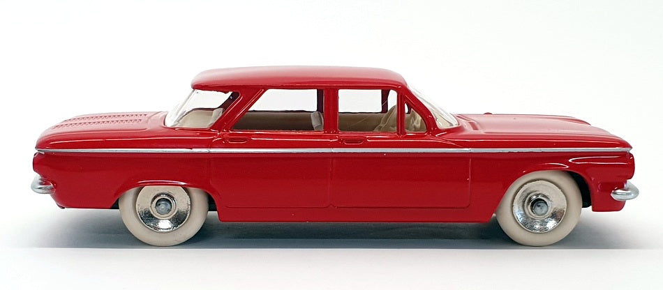 Atlas Editions Dinky Toys 552 - Chevrolet Corvair - Red