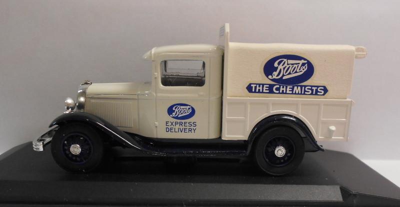 Eligor 1/43 Scale Diecast Model 1068 FORD V8 1933 PICK UP CACHE BOOTS
