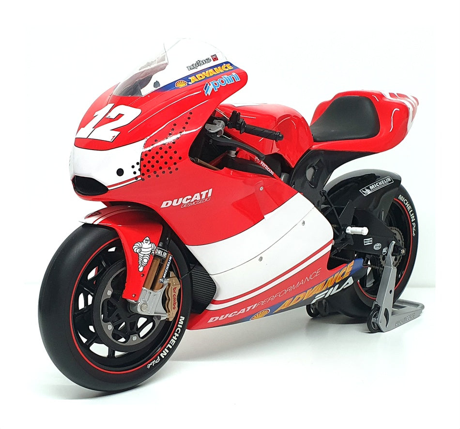 Minichamps 1/6 Scale 062 031412 - Ducati Desmosdici MotoGP 2003 Bayliss