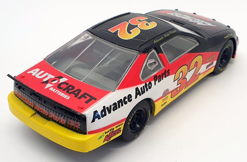 Revell 1/24 Scale 09050 - 1995 Stock Car Ford #32 - Black