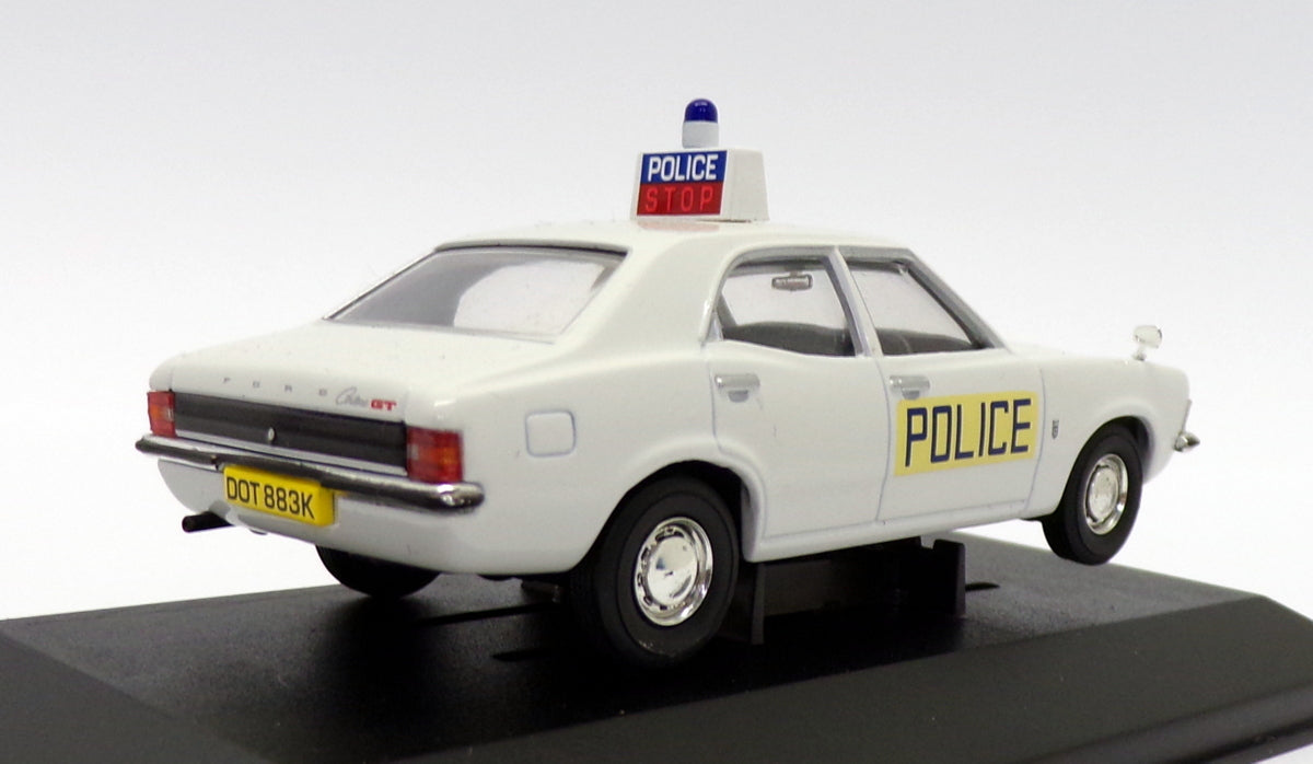Vanguards 1/43 Scale VA10304 - Ford Cortina MkIII - Hampshire Police