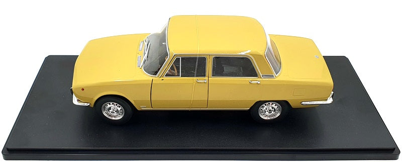 Mitica 1/18 Scale 200005-D - Alfa Romeo 2000 Berlina 1971 - Piper Yellow