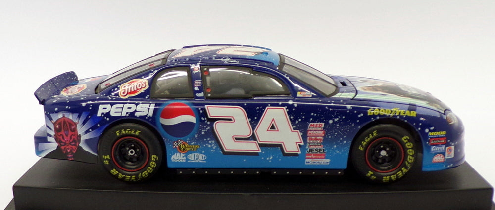 Revell 1/24 Scale RC249935077-2 - 1999 Star Wars/Pepsi Chevrolet Monte Carlo