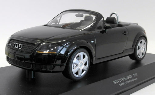Minichamps 1/18 Scale - 155 017030 Audi TT Roadster Mk1 1999 Black