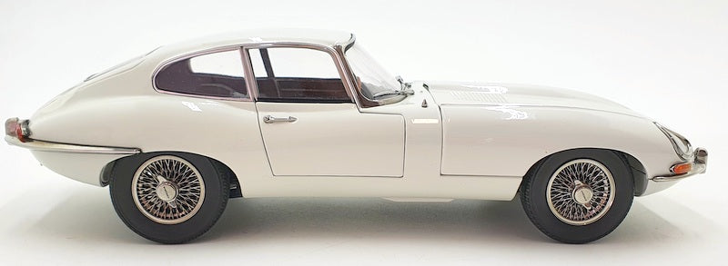Kyosho 1/18 Scale Diecast 08954W - Jaguar E-type Coupe - White