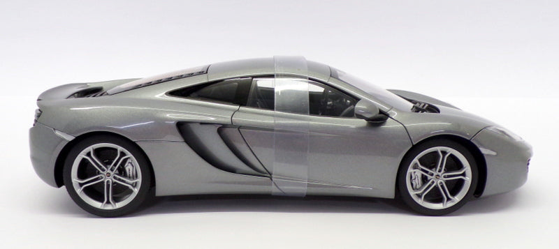 Autoart 1/18 Scale Model Car 76007 - McLaren 12C - Silver