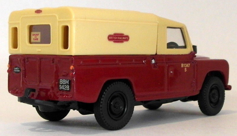 Vanguards 1/43 Scale Diecast VA07602 - Land Rover - British Rail