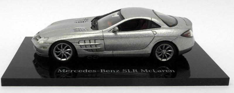 Minichamps 1/43 Scale Diecast - B6 696 1974 McLaren SLR Silver Crystal