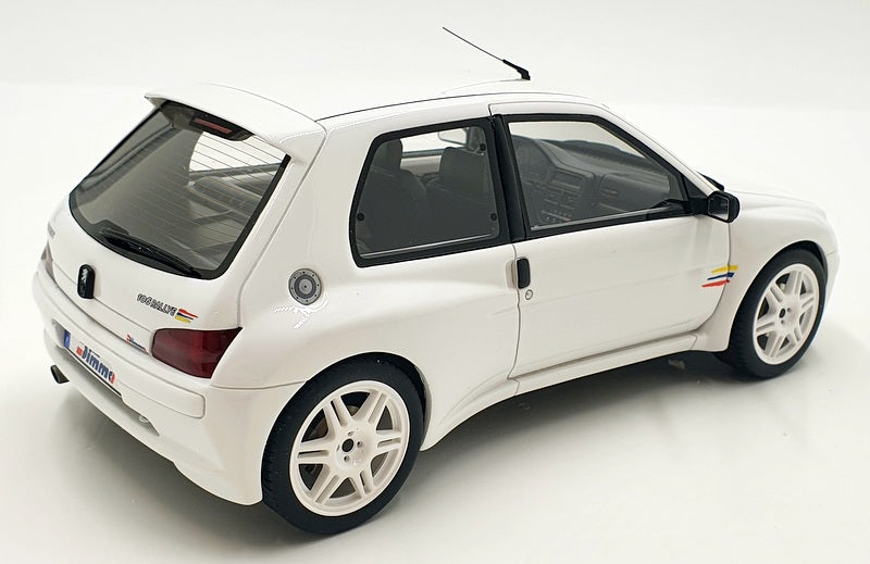 Otto Mobile1/18 Scale Resin OT393 - Peugeot 106 Maxi/Dimma - White