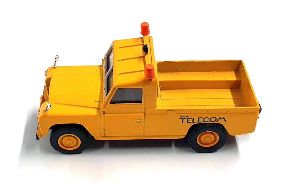 Vanguards 1/43 Scale Diecast VA07603 - Land Rover Telecom - Yellow