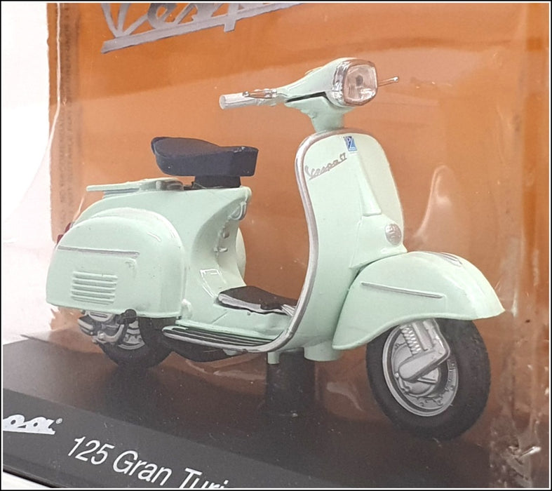 Altaya 1/18 Scale Diecast #28 - 1966 Piaggio Vespa 125 Gran Turismo - Pale Green