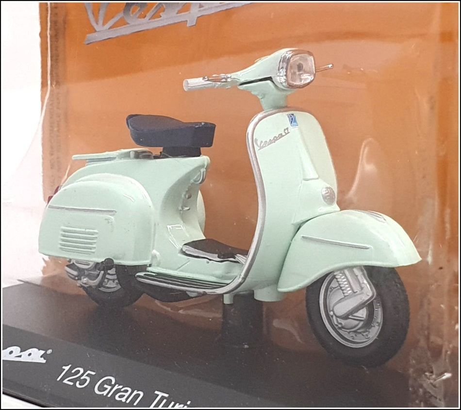 Altaya 1/18 Scale Diecast #28 - 1966 Piaggio Vespa 125 Gran Turismo - Pale Green