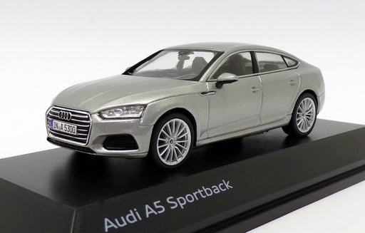 Spark 1/43 Scale 501.16.050.31 - Audi A5 Sportback - Florett Silver