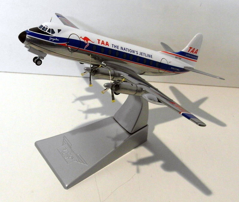 Corgi 1/144 Scale diecast AA30508 Vickers V756D Viscount George Bass Australia