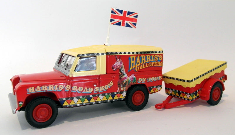 Corgi 1/43 Scale Diecast - CC07401 Land Rover & Trailer Fairground Attractions