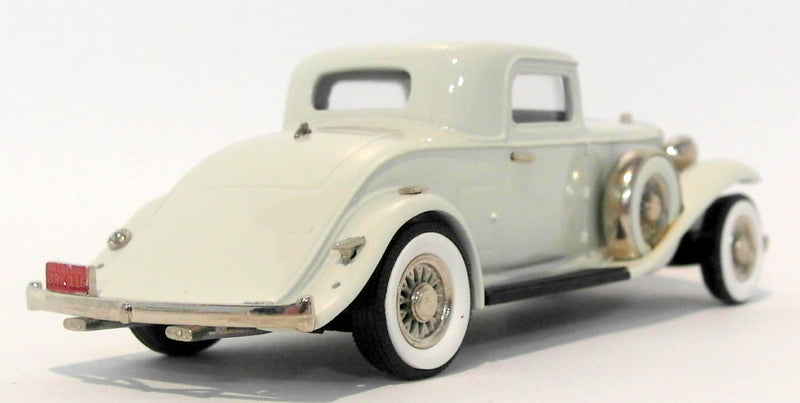 Brooklin 1/43 Scale BRK116  - 1931 Marmon Sixteen 2 Passenger Coupe Pale Cream