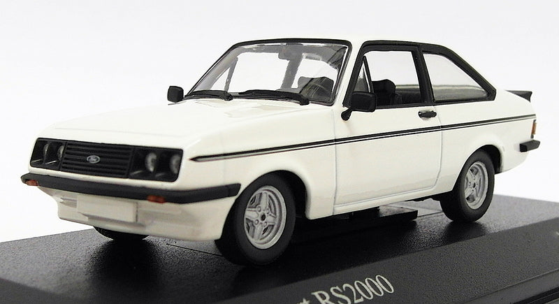 Minichamps 1/43 Scale 400 084300 - 1975 Ford Escort RS2000 - White