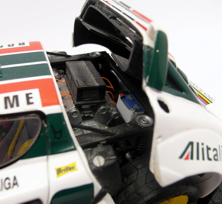 Kyosho 1/18 Scale - 08132A Lancia Stratos HF Rally '77 Monte Carlo Rally