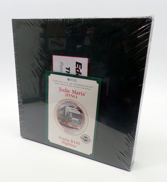 Atlas Editions 4 643 101 - Porcelain Decorative Plate Stobart Scania Jodie Maria