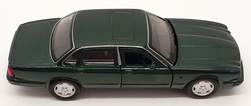 Tayumo 1/36 Scale Pull Back & Go 36100020 - Jaguar XJ6 - Emerald Green