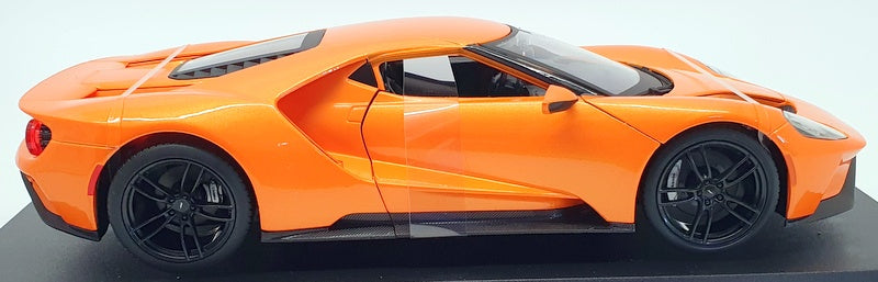 Maisto 1/18 Scale Model Car 46629M - 2017 Ford GT - Orange