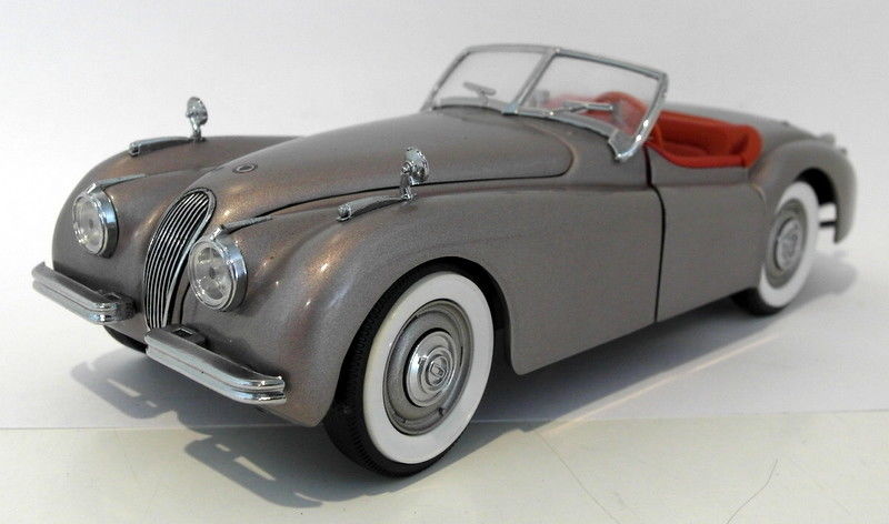 Miniature Danbury Mint 1/24 - Jaguar XK120 1949, Couleur Bronze (DM1222C, Occasion)