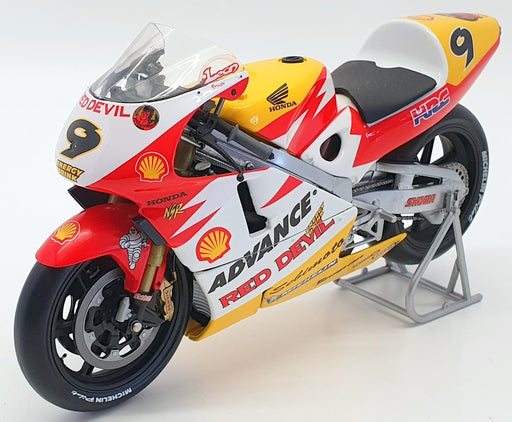Minichamps 1/12 Scale 122 016109 - Honda NSR 500 Shell Advance Racing L.Haslam