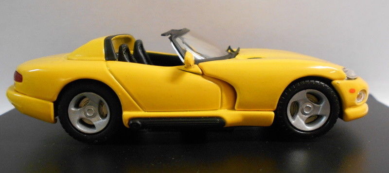 Eagle Race 1/43 Scale Diecast Model 625009 DODGE VIPER RT/10 93 YELLOW