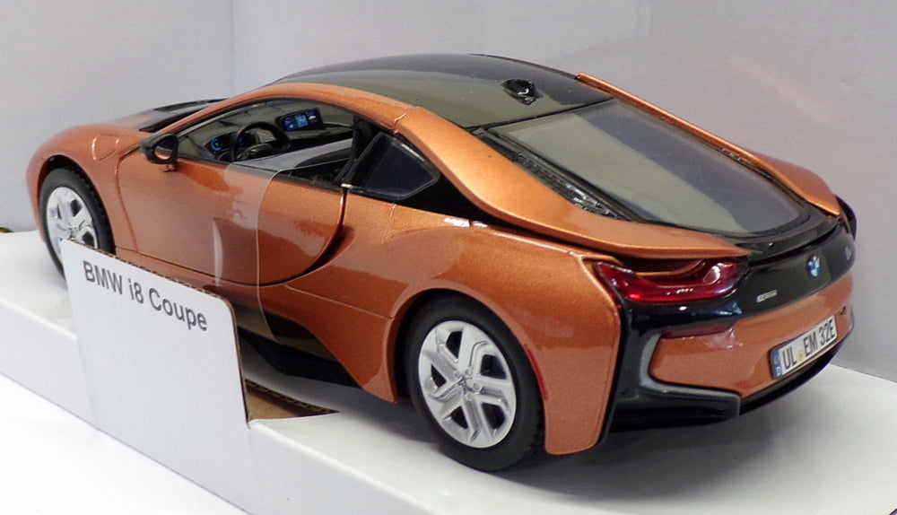 Motor Max 1/24 Scale Model Car 79359ECP - BMW i8 Coupe - Copper