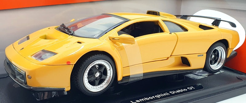 MotorMax 1/18 Scale Diecast 73168 - Lamborghini Diablo GT - Yellow