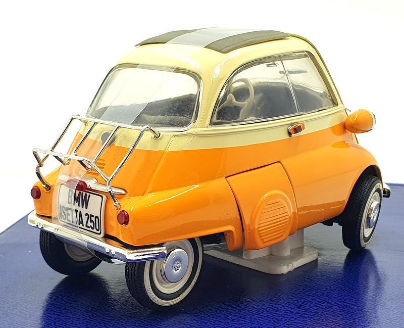 Revell 1/18 Scale Model Car 08912 - BMW Jsetta 250 - Orange/Cream