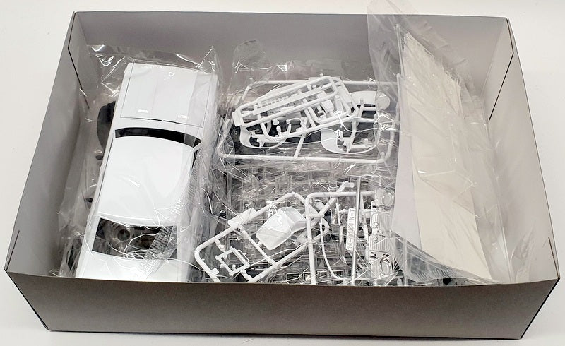 Aoshima 1/24 Scale Model Car Kit 10686 - Nissan Skyline Ken & Mary Patrol Car