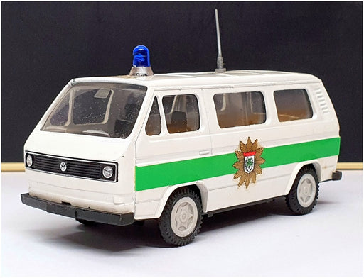 Conrad 1/43 Scale 3066 - Volkswagen Transporter Polizei - White/Green