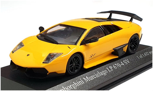 Minichamps 1/43 Scale 400 103940 - 2009 Lamborghini LP 670-4 SV - Yellow