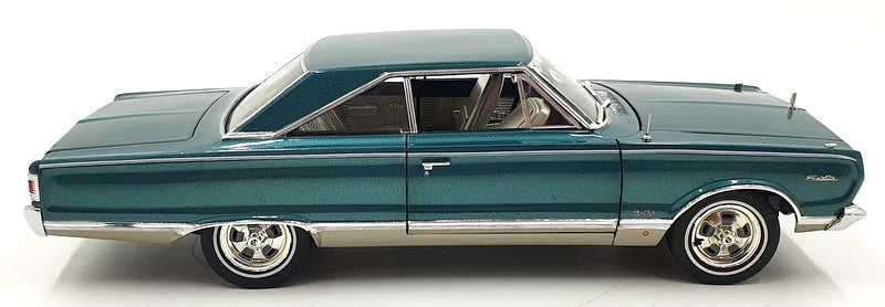 Highway 61 1/18 Scale Diecast 50378 - 1967 Plymouth Satellite - Green