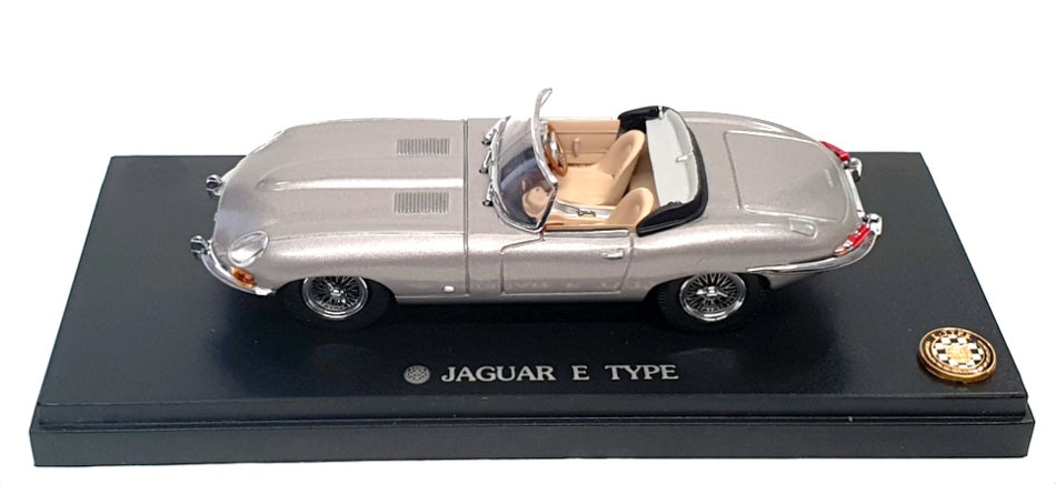 Kyosho 1/43 Scale Diecast 03061S - Jaguar E Type Roadster - Silver