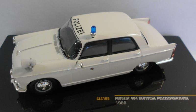 Ixo 1/43 Scale - CLC165 PEUGEOT 404 DEUTSCHE POLIZEFAHRZEUGE 1966
