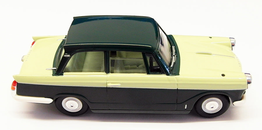 Vanguards 1/43 Scale Model Car VA5010 - Triumph Herald - Two Tone Green
